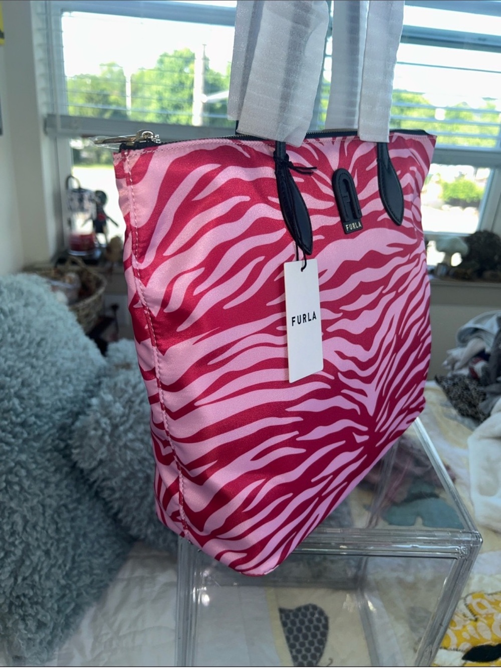 Furla NWT Pink and Light Pink Zebra Print Calipso Tote with Dust Bag - Picture 6 of 10